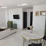 Marija Max דירה מאקרסקה